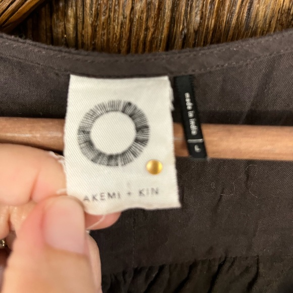 ⭐️Host pick!!⭐️ Anthropologie Akimi + kin macrame fringe embroidered boho top - Picture 5 of 8